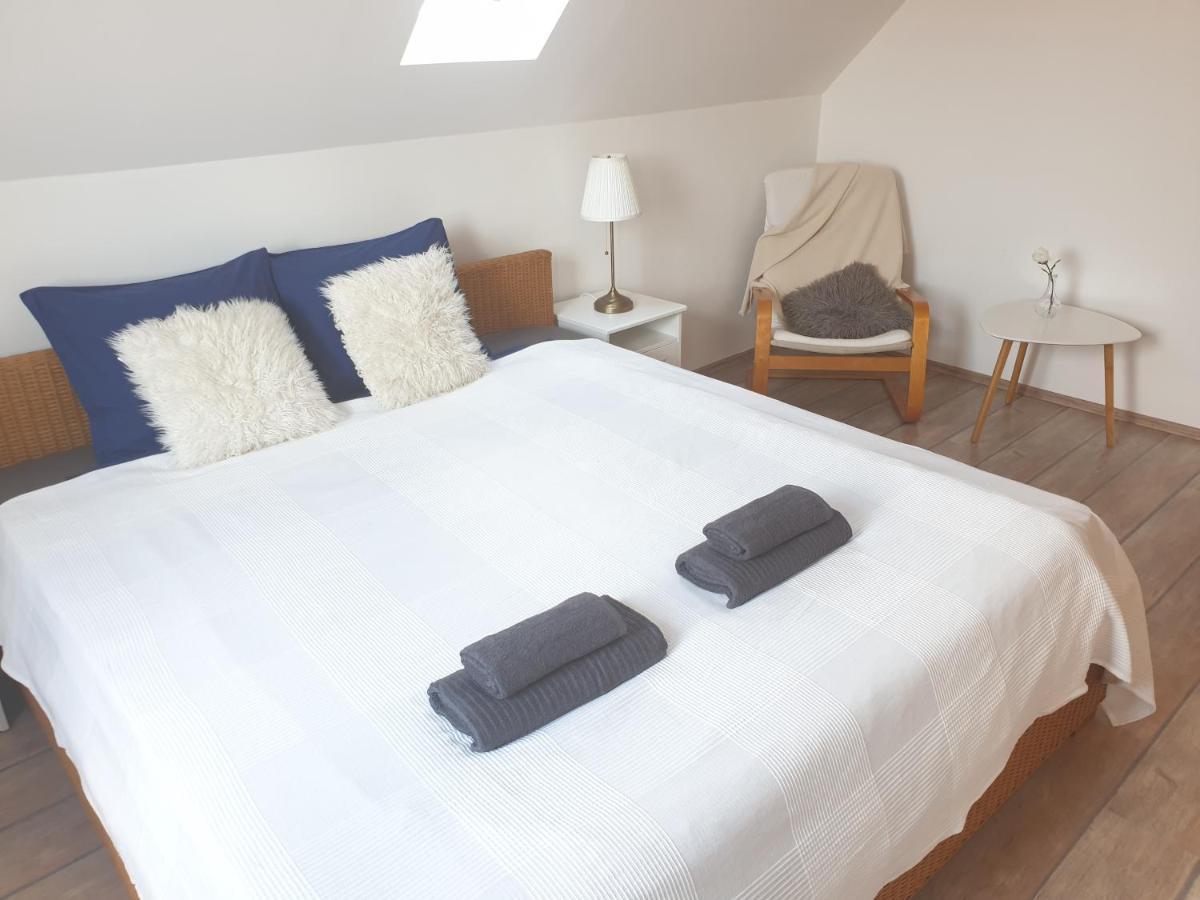 B6 Apartman Veszprém Buitenkant foto