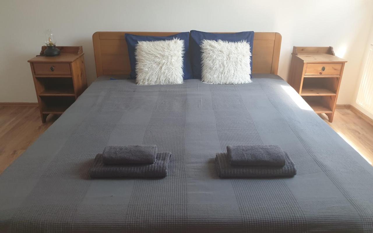 B6 Apartman Veszprém Buitenkant foto