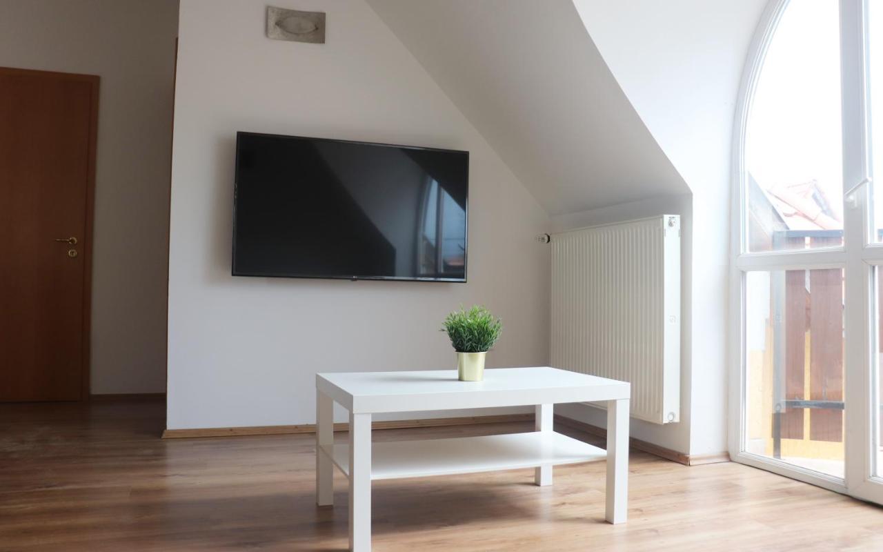 B6 Apartman Veszprém Buitenkant foto