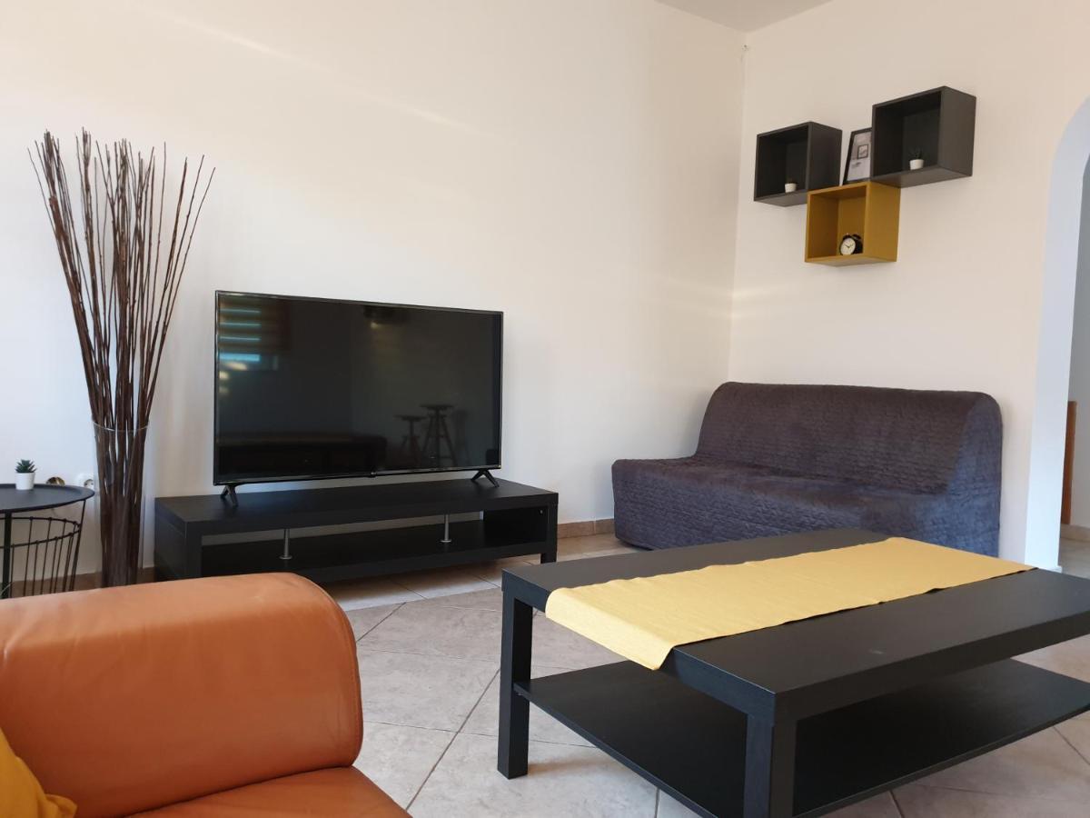 B6 Apartman Veszprém Buitenkant foto
